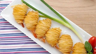 Khoai lang cuộn Tôm chiên giòn, hấp dẫn ngày cuối tuần