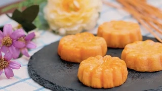 Đổi vị với bánh trung thu trứng muối phô mai chảy