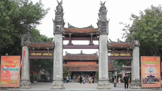 Khu lăng mộ và đền thờ các vị vua Triều Trần (phần 2)