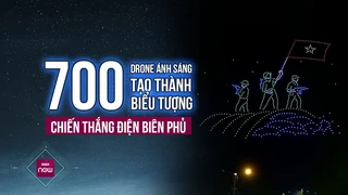 Khoảnh khắc 70 năm có 1- Bầu trời Điện Biên rực sáng bức tranh lịch sử được tạo bởi 700 chiếc drone
