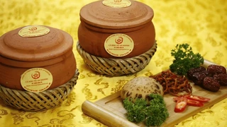 Món cá lăng sông đà kho trà cổ thụ (phần 2)