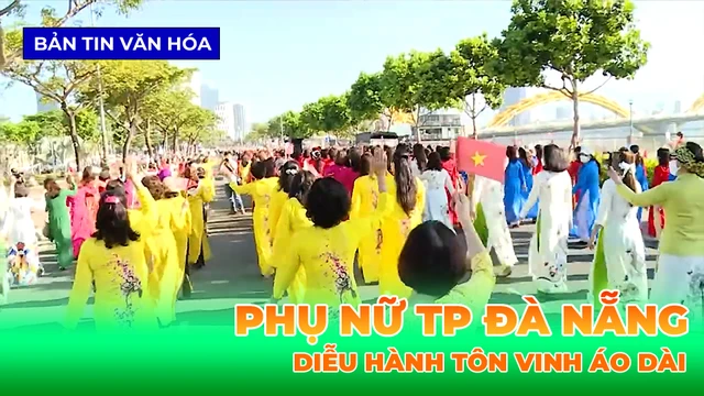 Phụ Nữ TP Đà Nẵng Diễu Hành Tôn Vinh Áo Dài