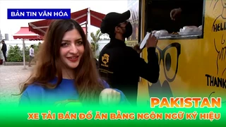 Pakistan - Xe Tải Bán Đồ Ăn Bằng Ngôn Ngữ Ký Hiệu