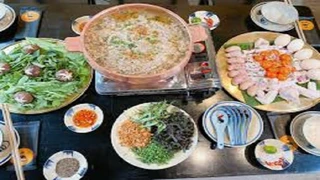 Lẩu cháo cua cái gà mái