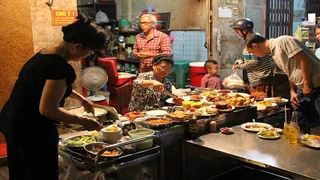 Quán ăn không được gọi món