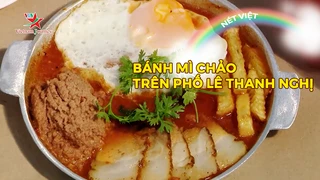 Bánh mì chảo trên phố Lê Thanh Nghị
