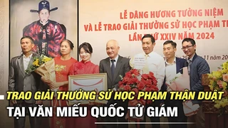 Trao giải thưởng sử học Phạm Thận Duật tại Văn Miếu - Quốc Tử Giám