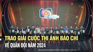 Trao giải cuộc thi ảnh báo chí về quân đội năm 2024