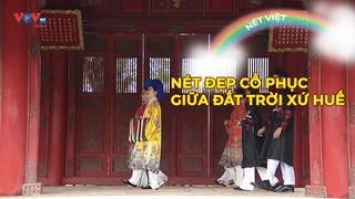 Nét đẹp cổ phục giữa đất trời xứ Huế