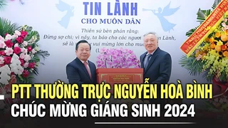 Phó Thủ tướng Thường trực Nguyễn Hoà Bình chúc mừng Giáng Sinh 2024