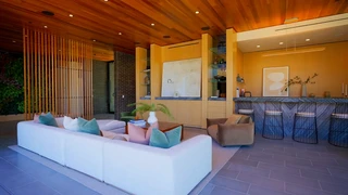 Biệt thự xa hoa tại Beverly Hills với lối đi trên cao độc đáo - P.6