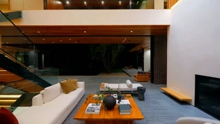 Biệt thự xa hoa tại Beverly Hills với lối đi trên cao độc đáo - P.13