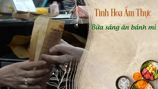 Bữa sáng ăn bánh mì