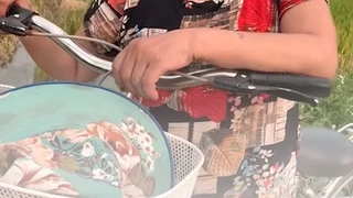 Ông trình ông thương làm khổ bà quá =))